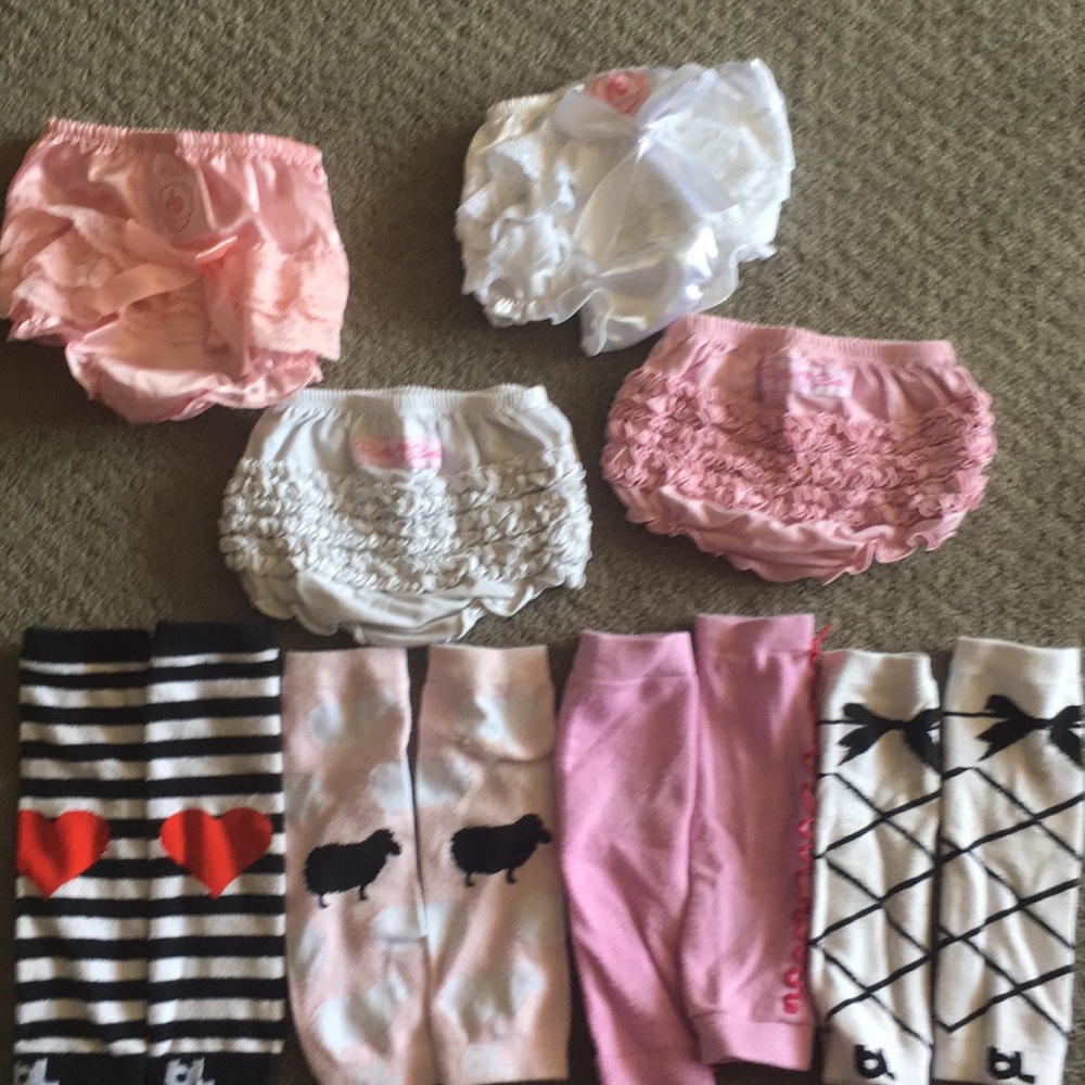 Ruffles buns and baby leggings